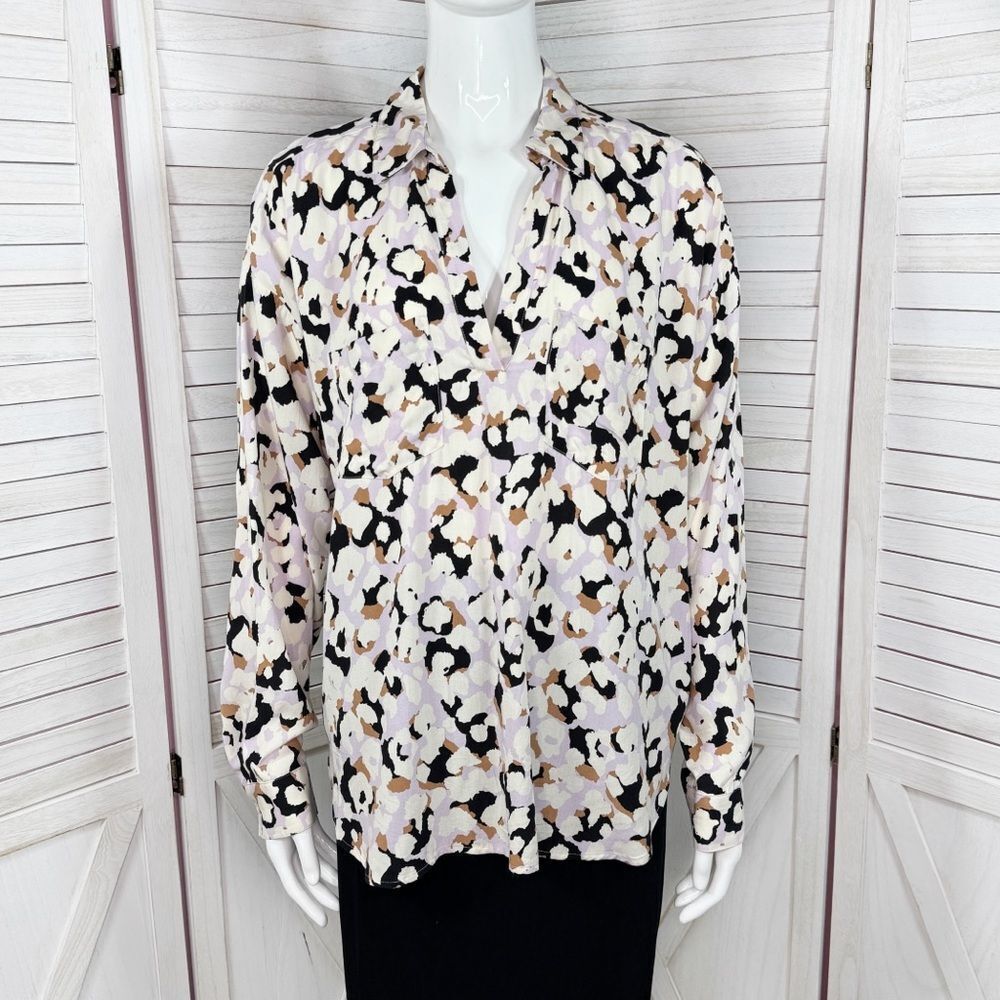 Loft Animal Print V Neck Pullover Tunic Blouse Shirt Lavender Multi Small